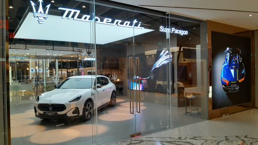Car Showroom Photo 7