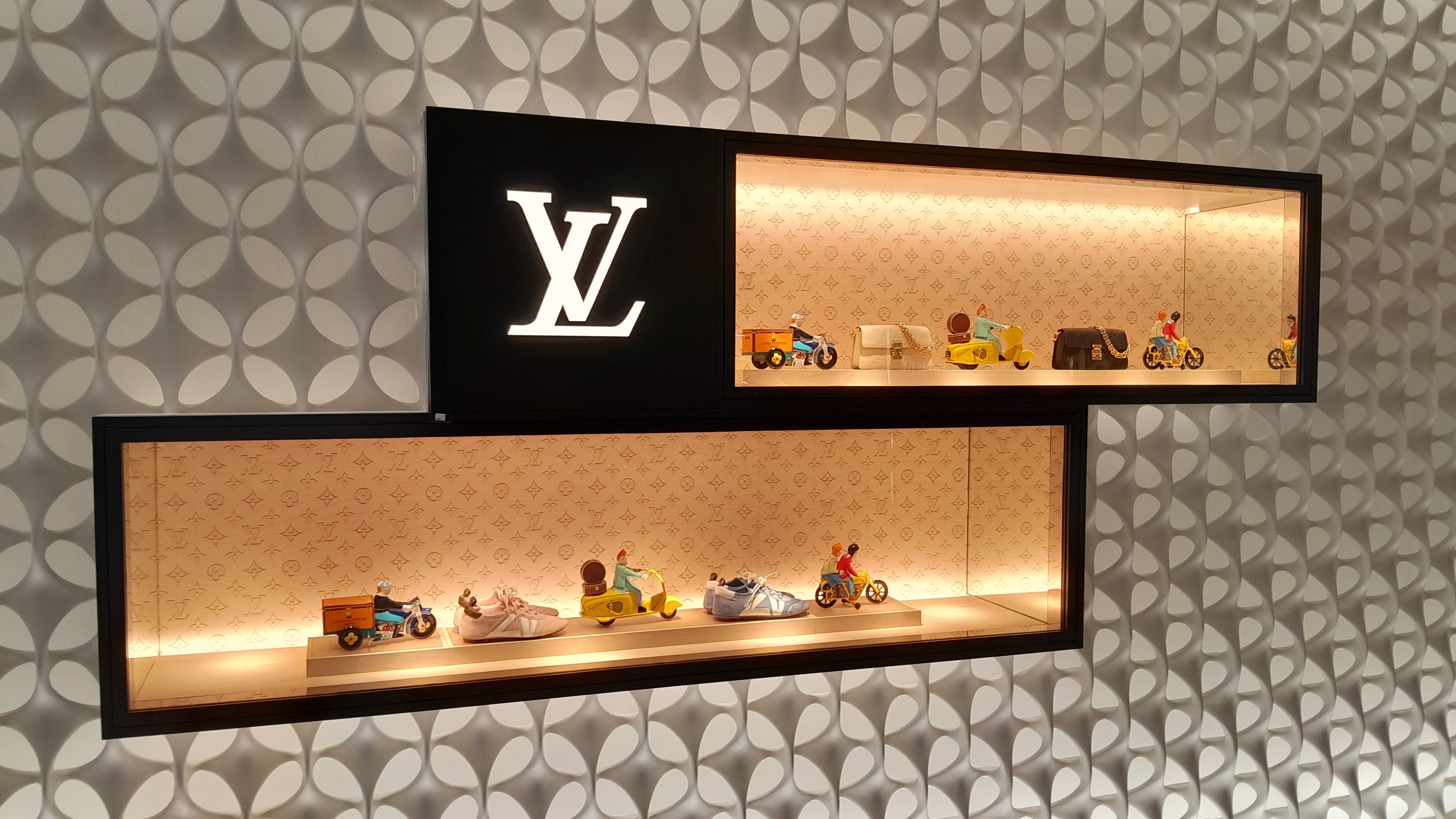 LV Photo 8