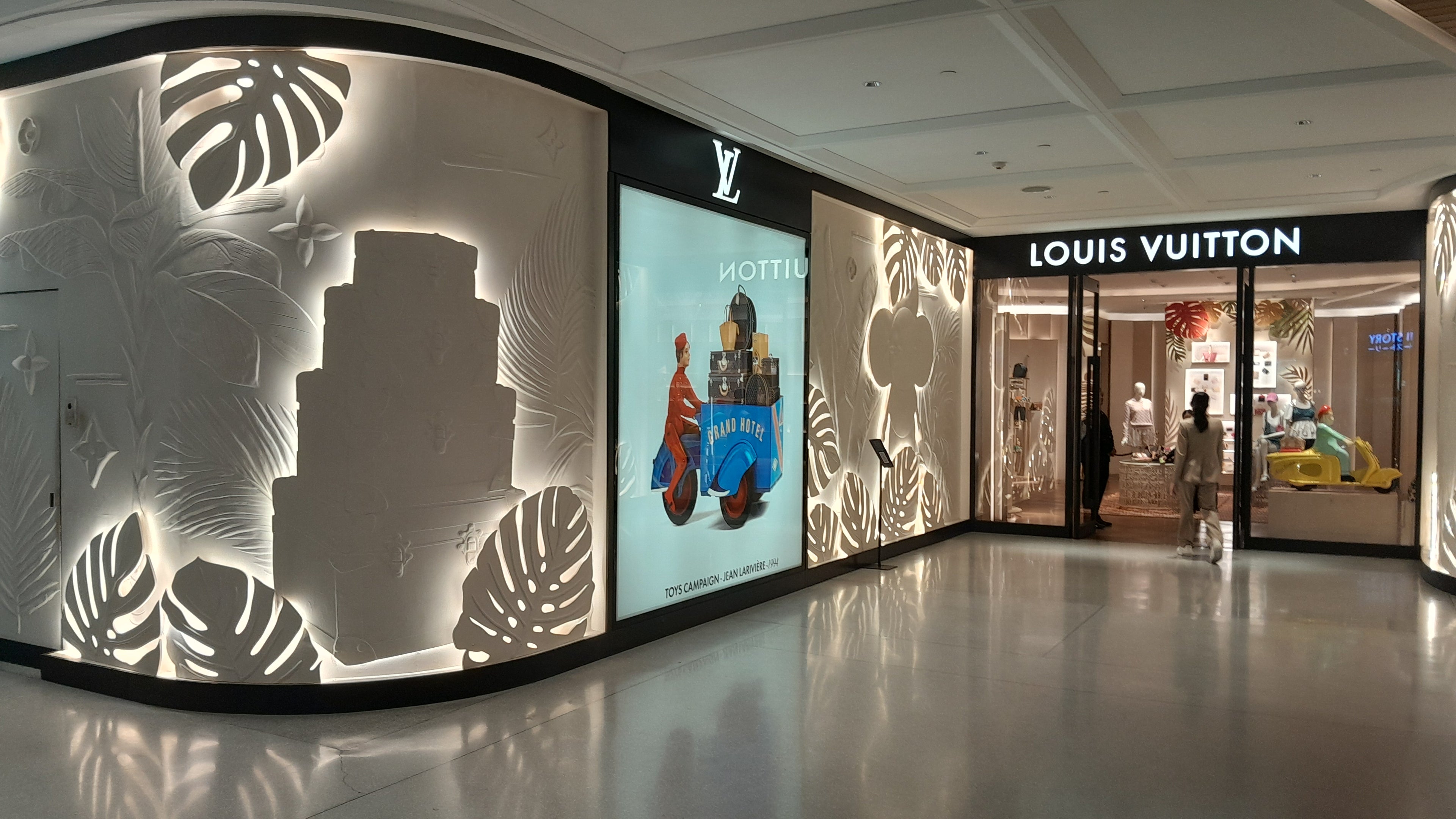 LV Photo 10